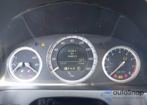 2008 Mercedes-Benz C 300 Luxury/Sport z USA, uszkodzony, nr VIN WDDGF54X38F075226